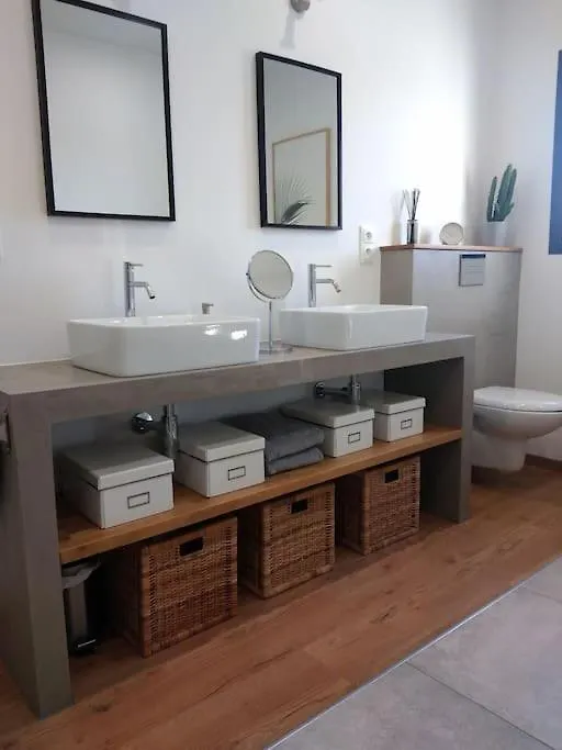 Holiday home Loft Avec Piscine Privee En Campagne Proche Saint Remy De Provence Villa Maillane France